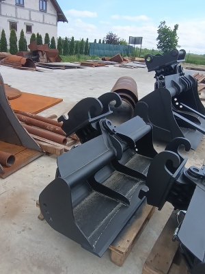 Łyżka skarpowa hydrauliczna koparko-ładiwarka
 Cena 5500 netto